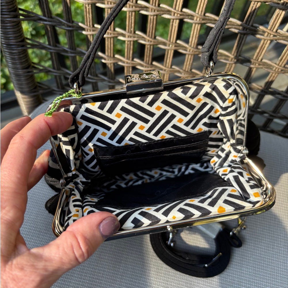 VERA BRADLEY MINI FRAME CROSSBODY CLASSIC BLACK - Picture 5 of 7